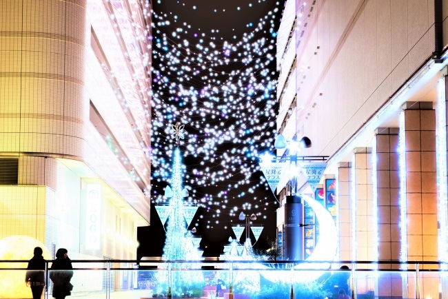 横浜駅東口イルミネーション 星降るテラス