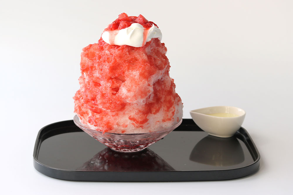 ニューオータニイン横浜プレミアム 下町DINING&CAFETHEsea『江戸かき氷(練乳いちご)』
