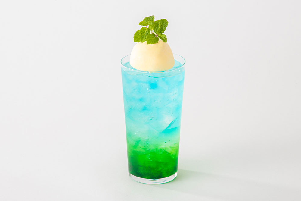 BASEGATE横浜関内 ワンダリア横浜 ワンダリアカフェ『夏のパイナップルクリームソーダ』