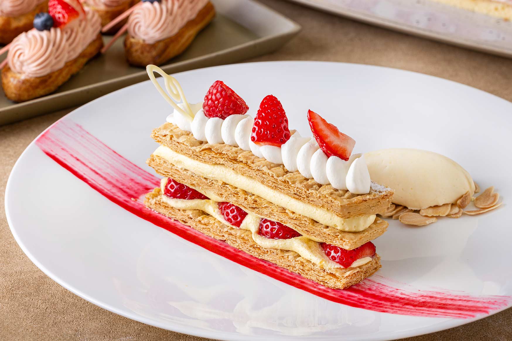 横浜ベイシェラトン ホテル＆タワーズ「ナイトスイーツブッフェ「Sweets Parade」～ストロベリー～