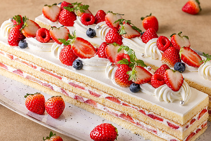 横浜ベイシェラトン ホテル＆タワーズ「ナイトスイーツブッフェ「Sweets Parade」～ストロベリー～