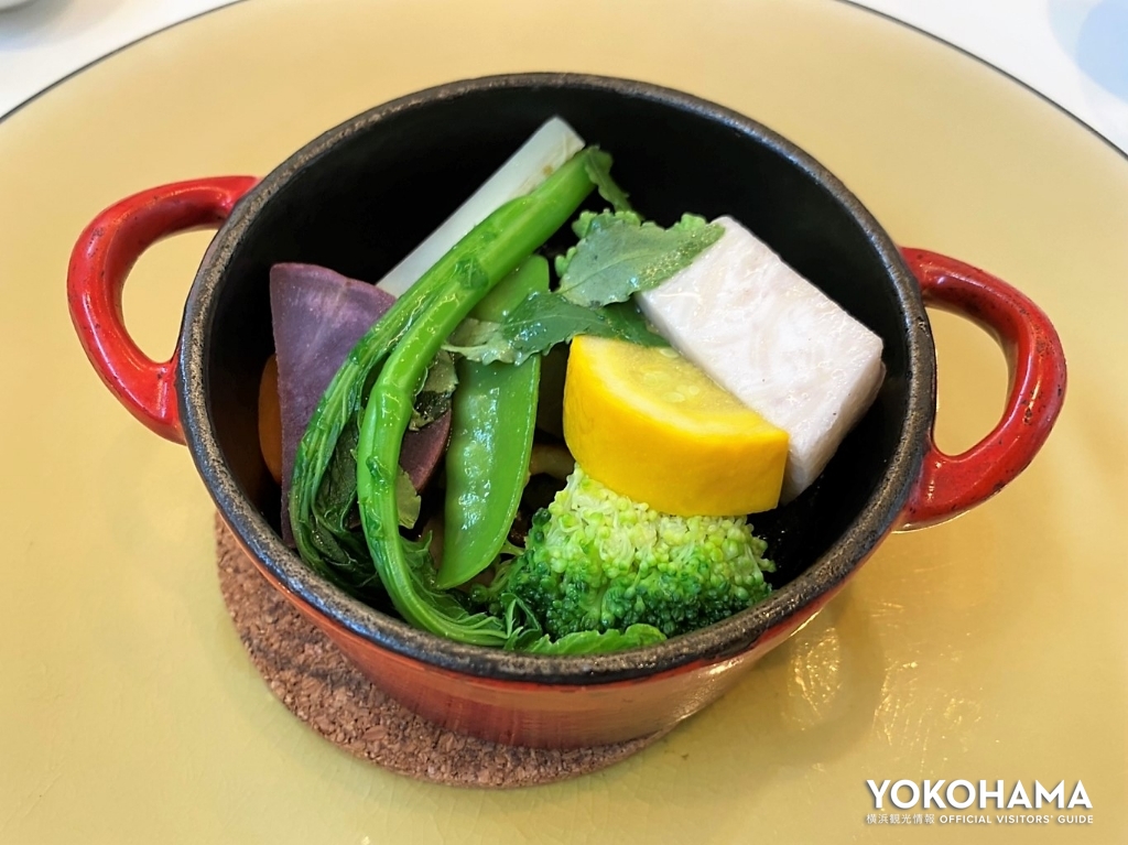 ココット。横浜産のお野菜がたくさん摂れる嬉しい一品です。
