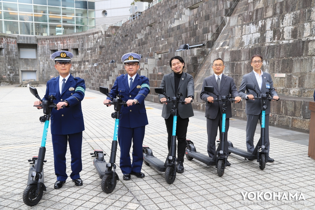 （左から）神奈川県警、Luupの岡井社長、横浜みなとみらい21の理事長、横浜市都市整備局長