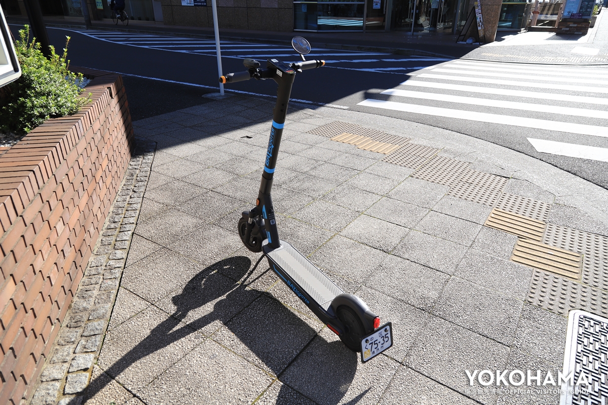 横浜ベイエリアで電動キックボード「ヨコハマベイスクーター」が社会実験をスタート！ 乗り方や楽しみ方は？横浜の最新情報＆取材レポート｜【公式