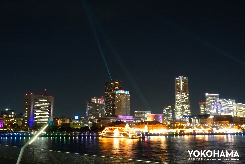 音楽に合わせて横浜の街が光る様子は圧巻です！