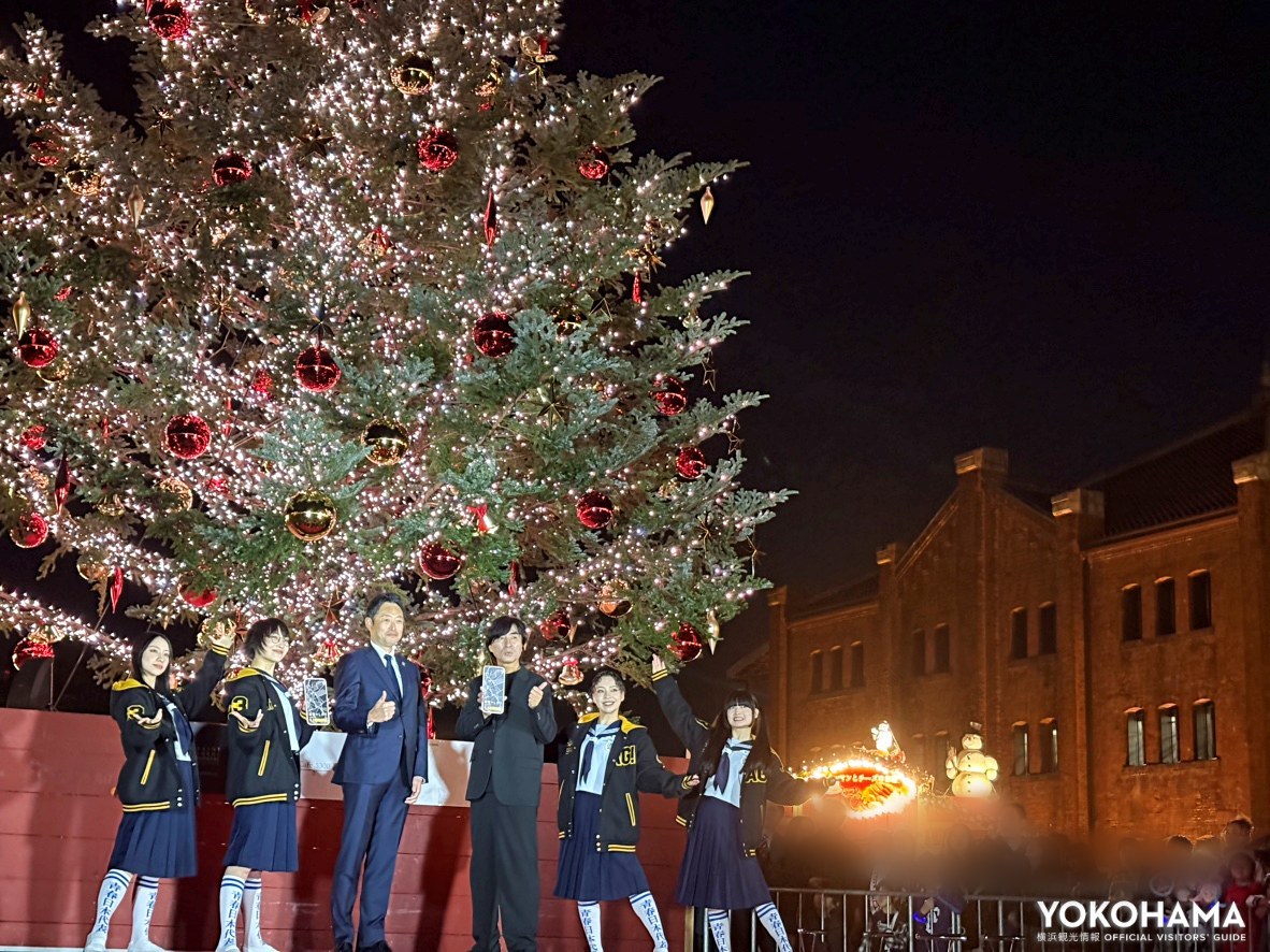 新しい学校のリーダーズ、河森監督、横浜赤レンガ倉庫　岩﨑社長