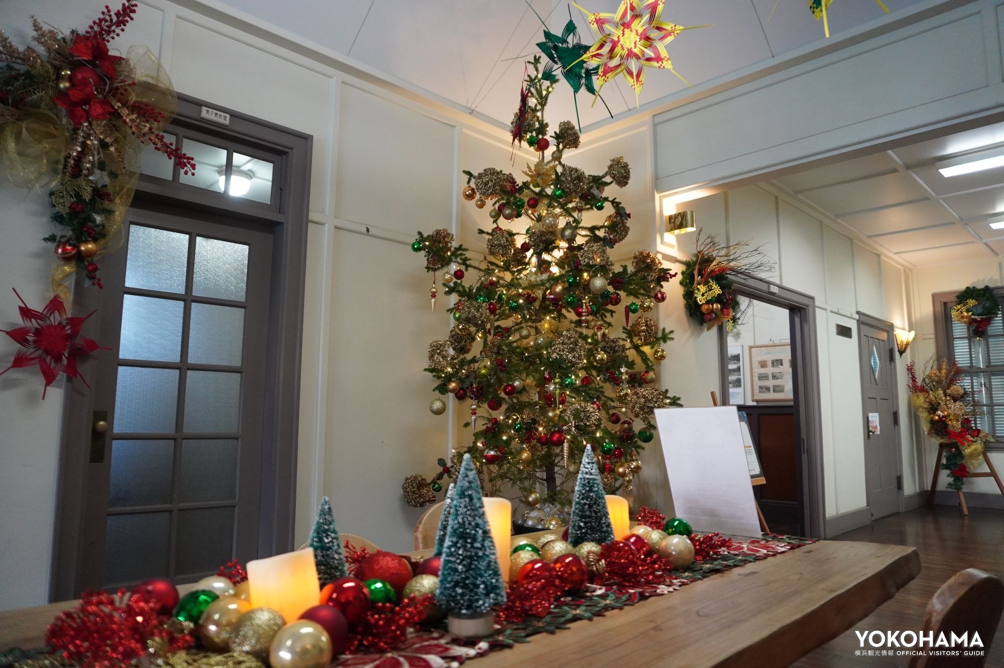 ベツレヘムの星を象徴している「パロル」を飾り付けるのがフィリピンのクリスマス