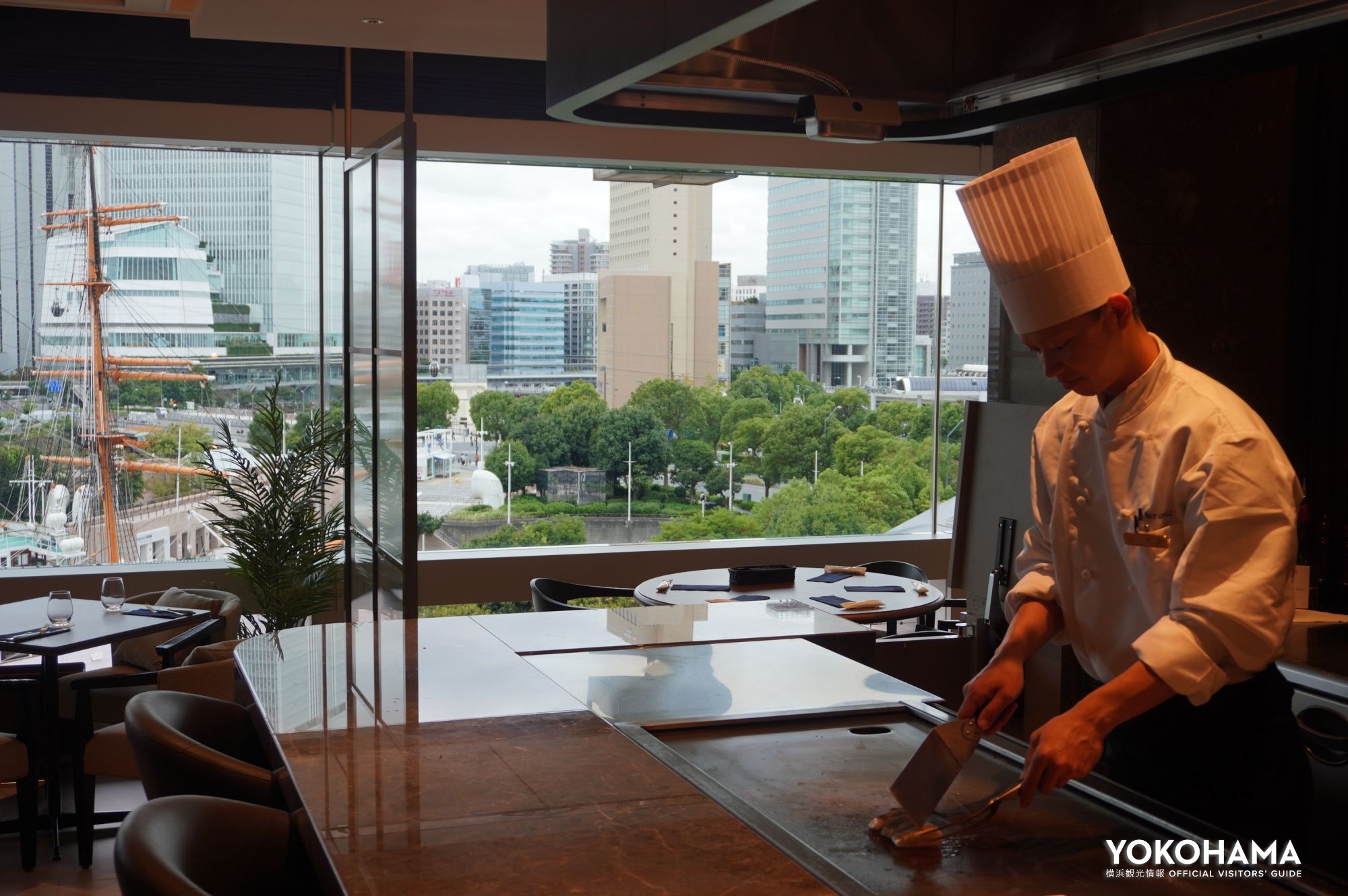 “ライブ感”あふれる鉄板焼に五感が刺激されます