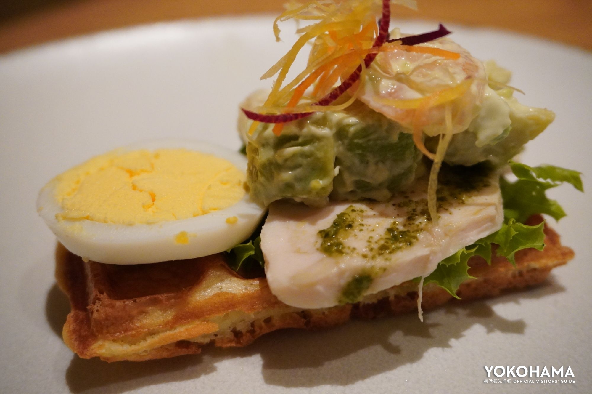 軽くサクサクのブリュッセルワッフルはお食事系に