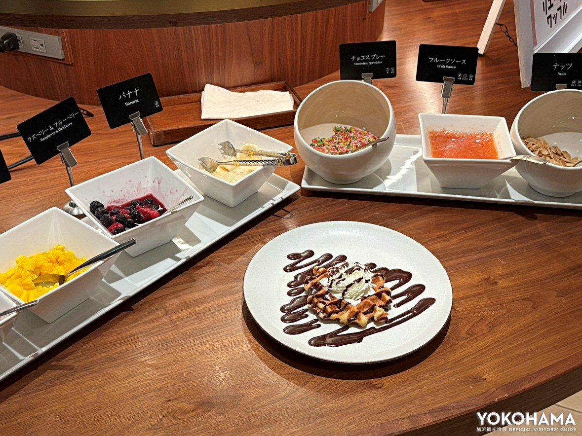 丸くて甘いリエージュワッフルはスイーツにぴったり！お好みのトッピングで