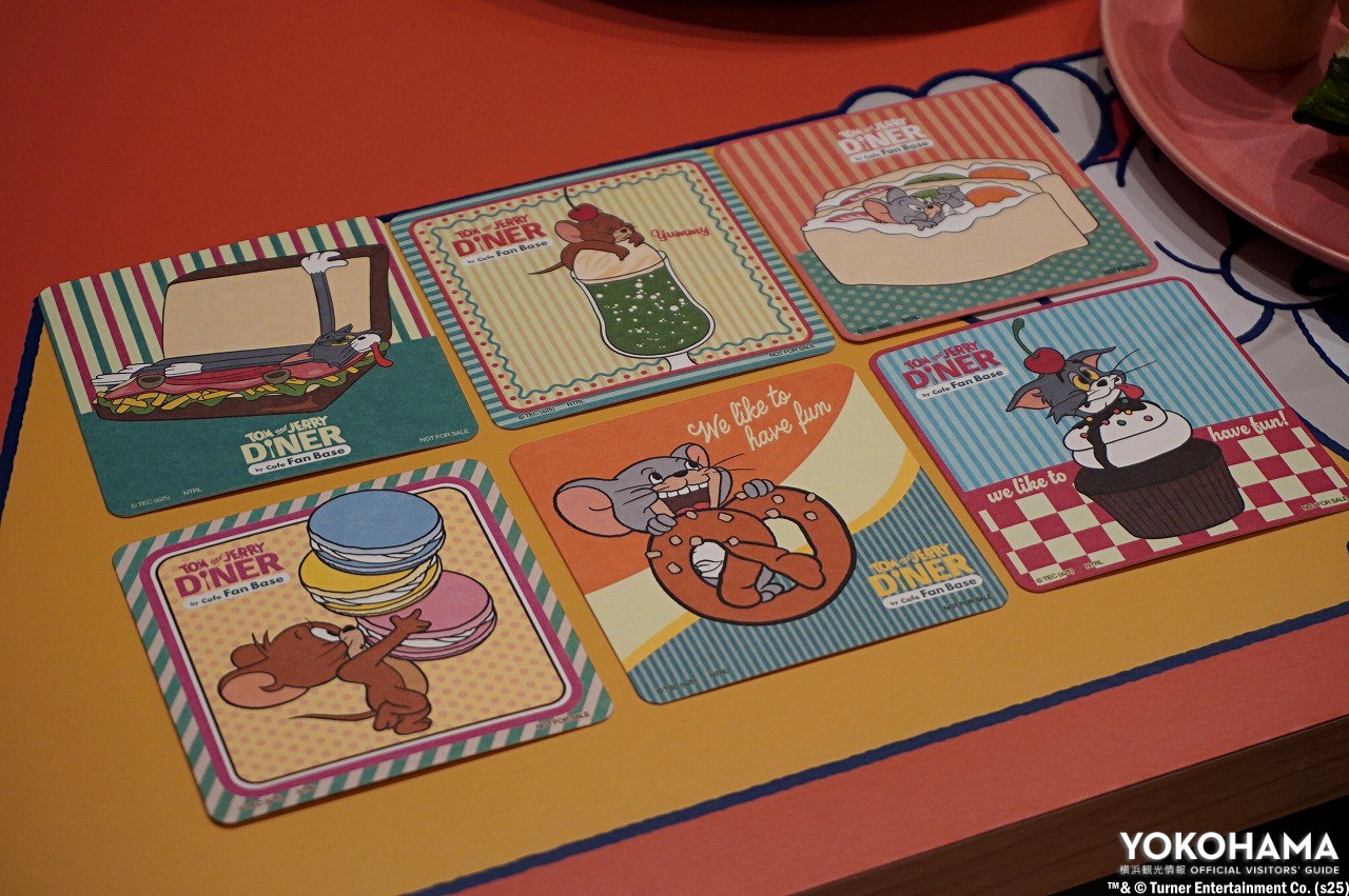 オリジナルコースターももらえます（デザインはランダム）