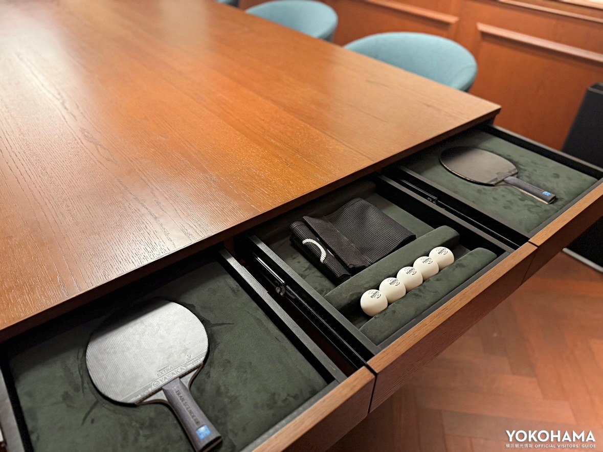 卓球台にかわるテーブルで遊び心も満載