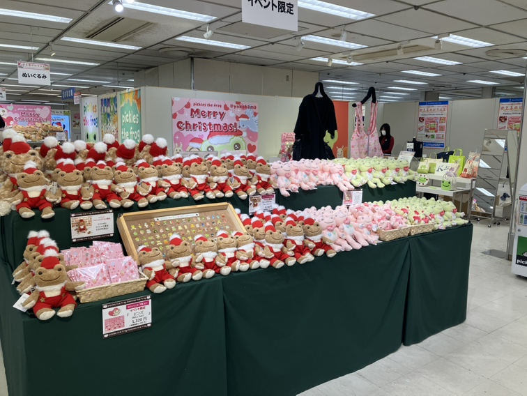 クリスマス限定商品やうるうるおめめが可愛いピクルスがずらり！