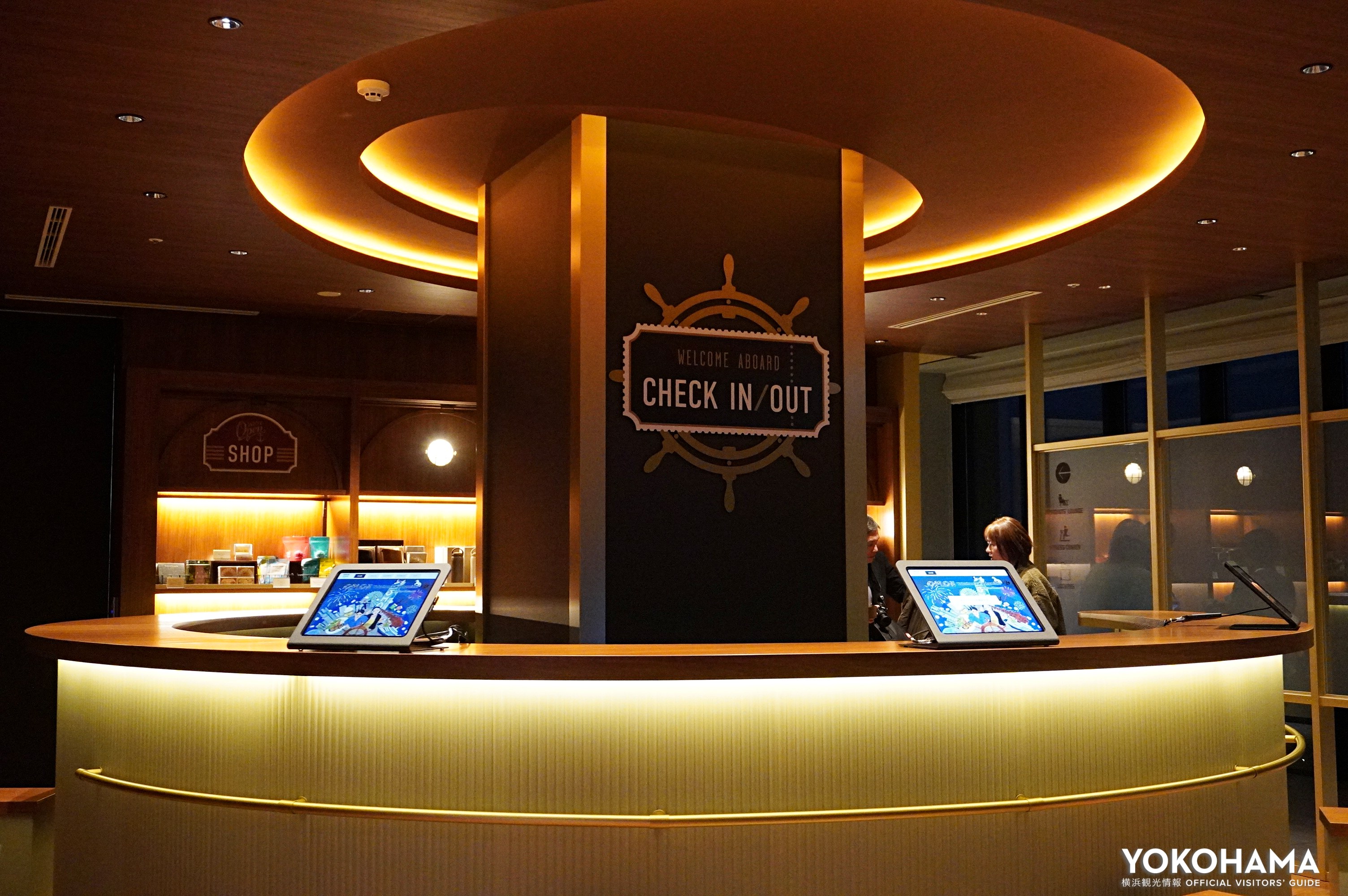 クルーズ船に乗ったかのようにワクワクするフロント