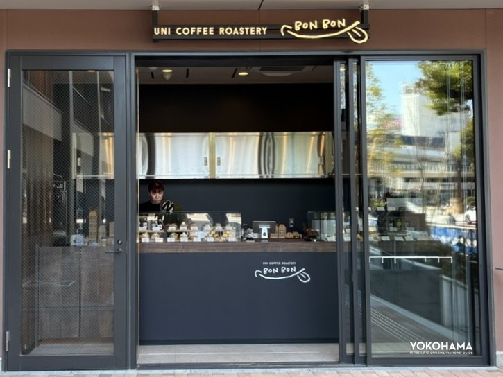 尾上町通り側なので、横浜市営地下鉄ブルーラインの関内駅からも立ち寄りやすい立地です