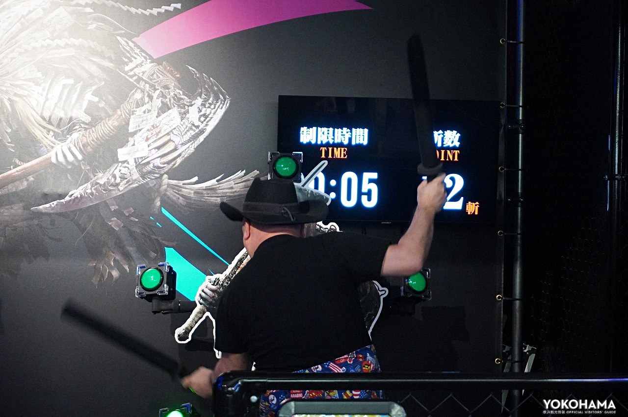実際には刀1本でプレイしますが特別に二刀流
