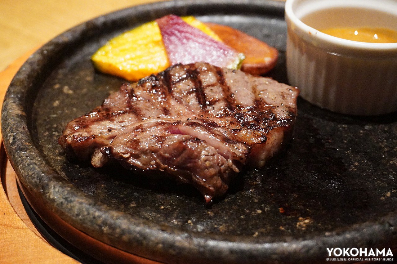 函館大沼牛の石焼ステーキ