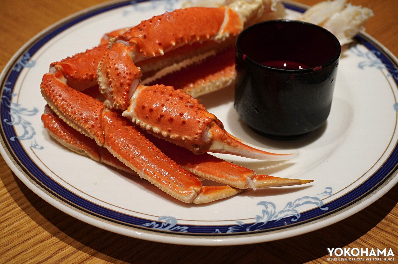 豪華な本ズワイ蟹