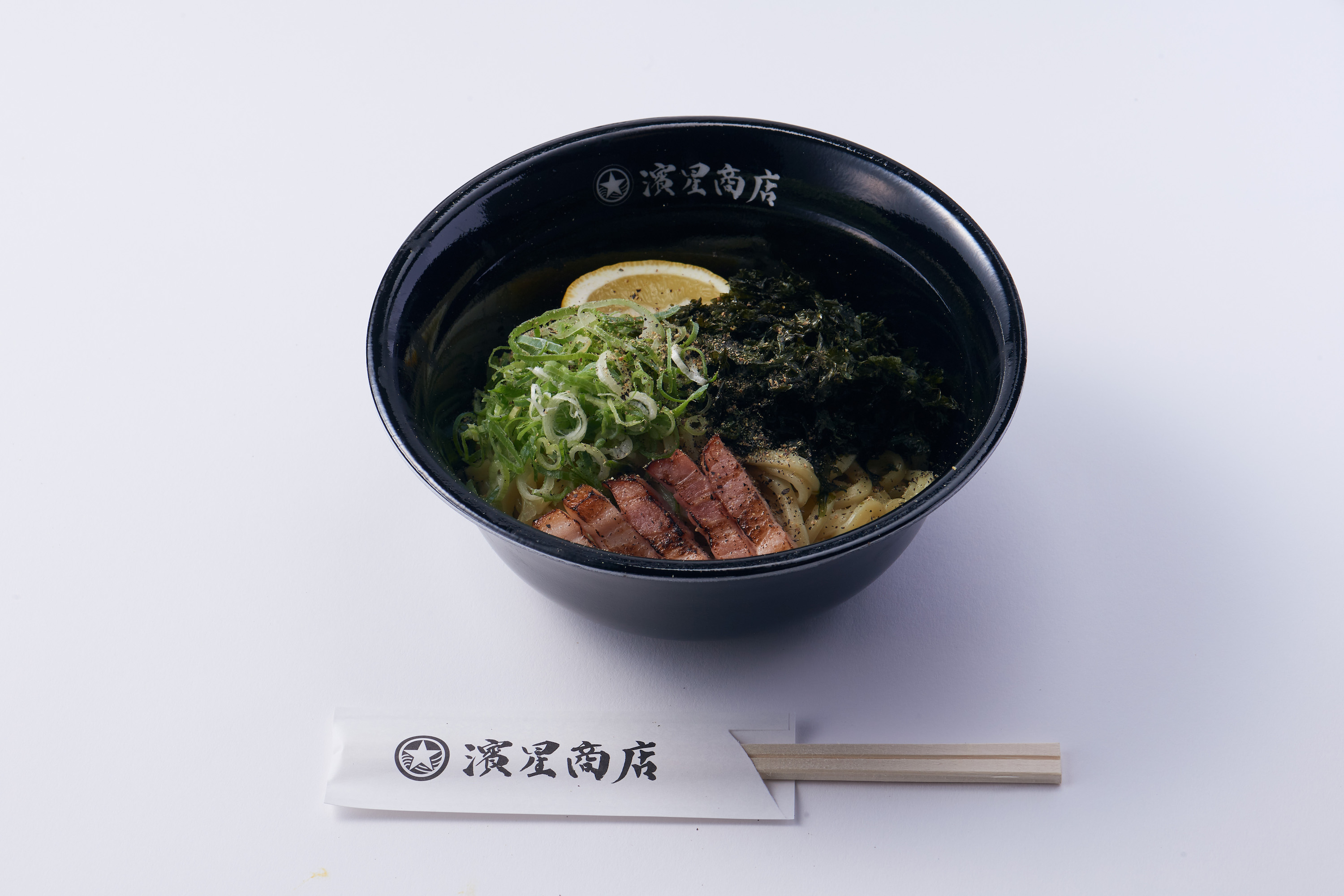 横浜DeNAベイスターズ 湯河原の名店「らぁ麺 飯田商店」との共同開発のオリジナルフード『すたぁ麺』6/27(木)～新発売！