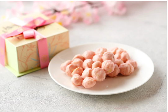ザ・カハラ・ホテル＆リゾート 横浜 数量限定「マカダミアナッツチョコレート 桜 -SAKURA - 」3/7(土)発売