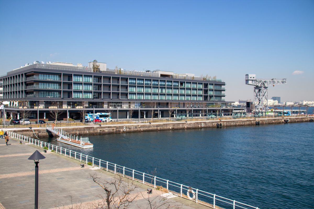 横浜ハンマーヘッド 新港ふ頭ターミナル | カメラ女子におすすめ！ フォトジェニックなスポットを巡ろう！