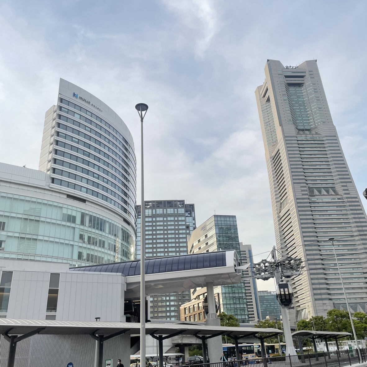 【１日目】JR桜木町駅〔10:00〕 | 横浜を満喫する１泊２日コース