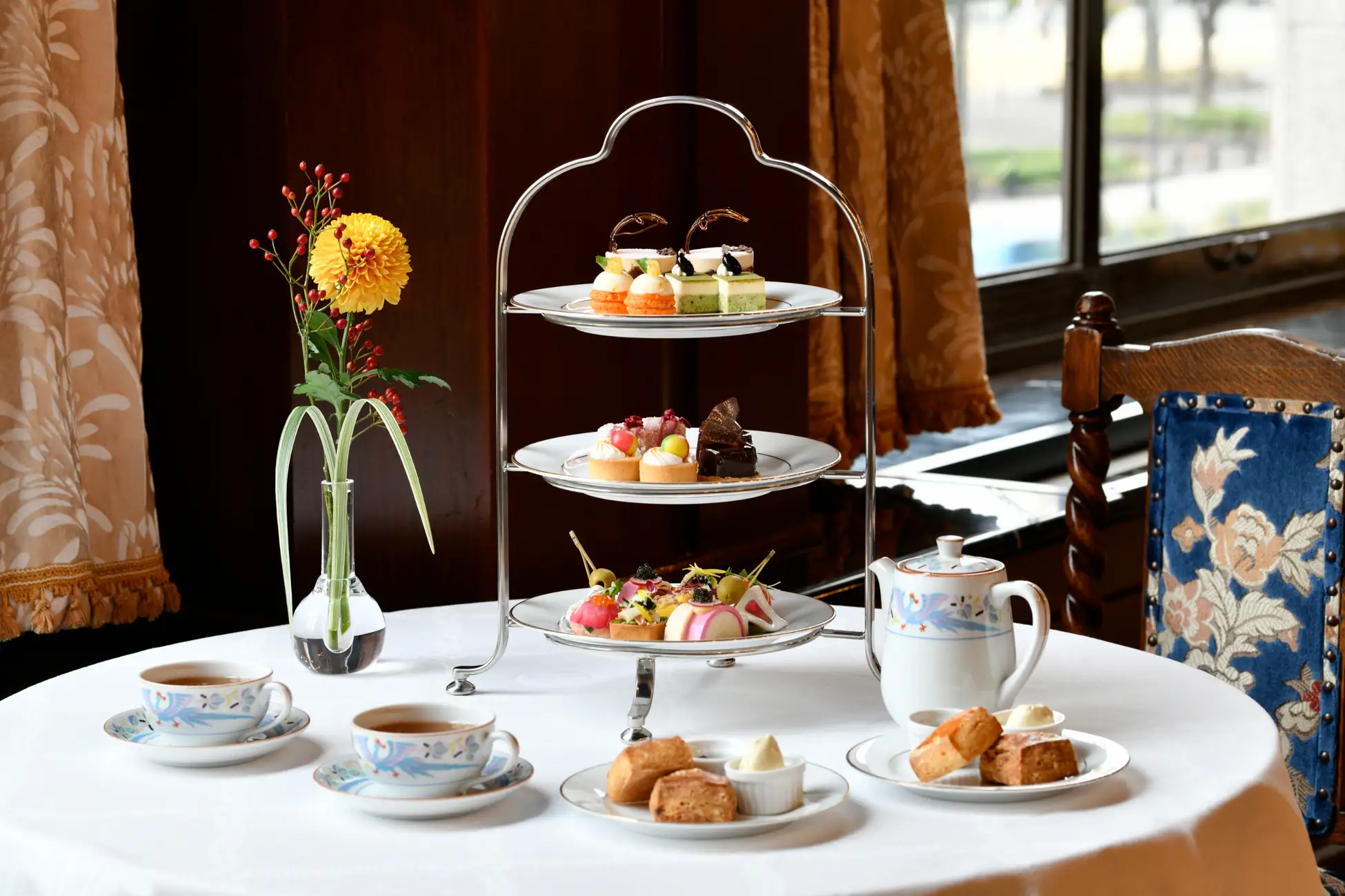 新年を歴史的空間で楽しむ「新春フェニックスアフタヌーンティー」