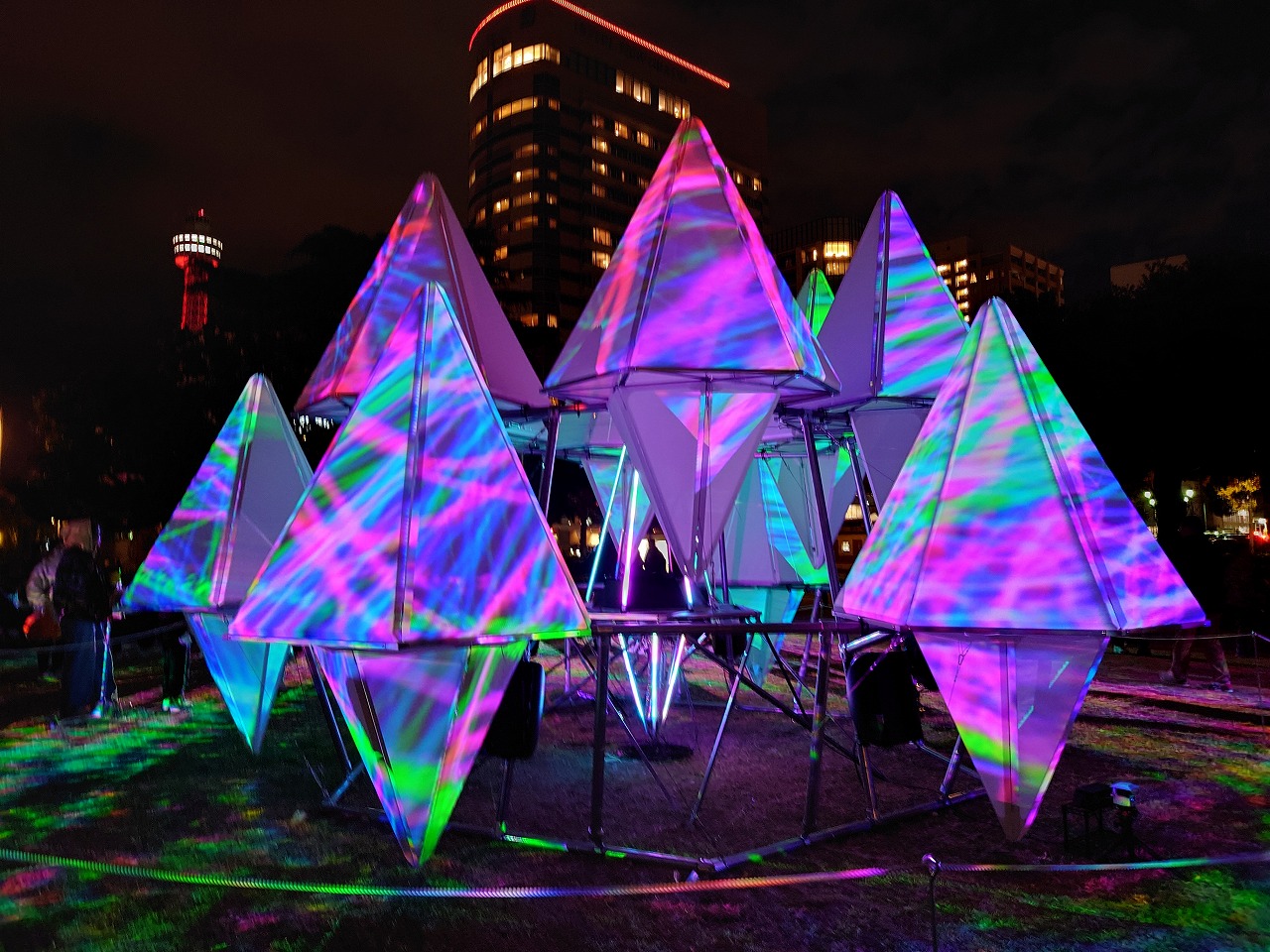 横浜シティガイド協会　まち歩き「光の横浜を歩く 魅惑の日本新三大夜景都市YOKOHAMA 」