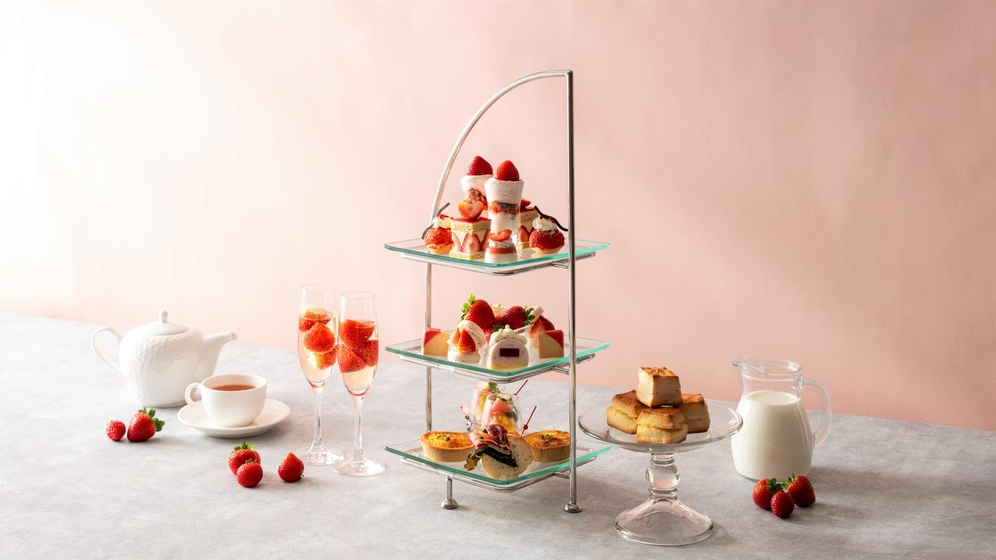 ヨコハマ グランド インターコンチネンタル ホテル「いちごとミルクのアフタヌーンティー」