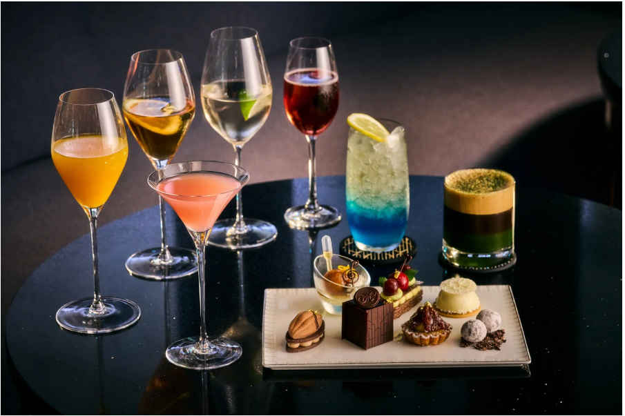 ヒルトン横浜 お酒を愉しむ夜のスイーツセット「Dolce Vivo (ドルチェヴィーヴォ)」
