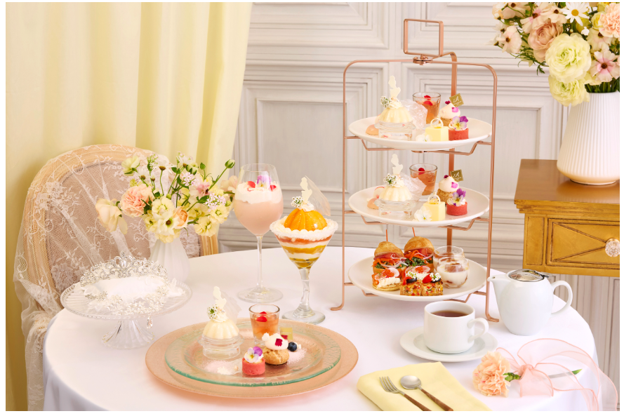 アニヴェルセルカフェ みなとみらい横浜「Mari&eacute;e Floral Sweets Collection」
