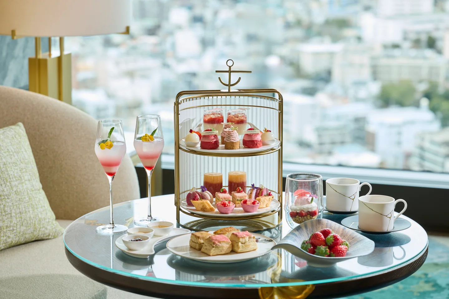 ウェスティンホテル横浜　いちごアフタヌーンティー第2弾「もっと恋するいちごアフタヌーンティー 」