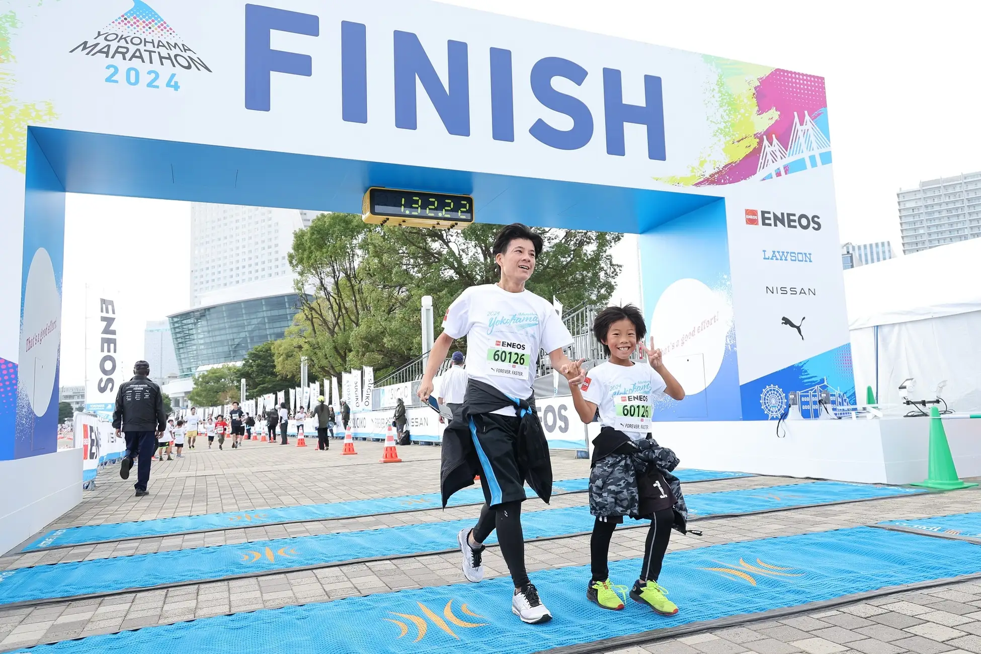 横浜マラソン2025「フィニッシュテープを切ってみよう ＆ バックヤードツアー！」