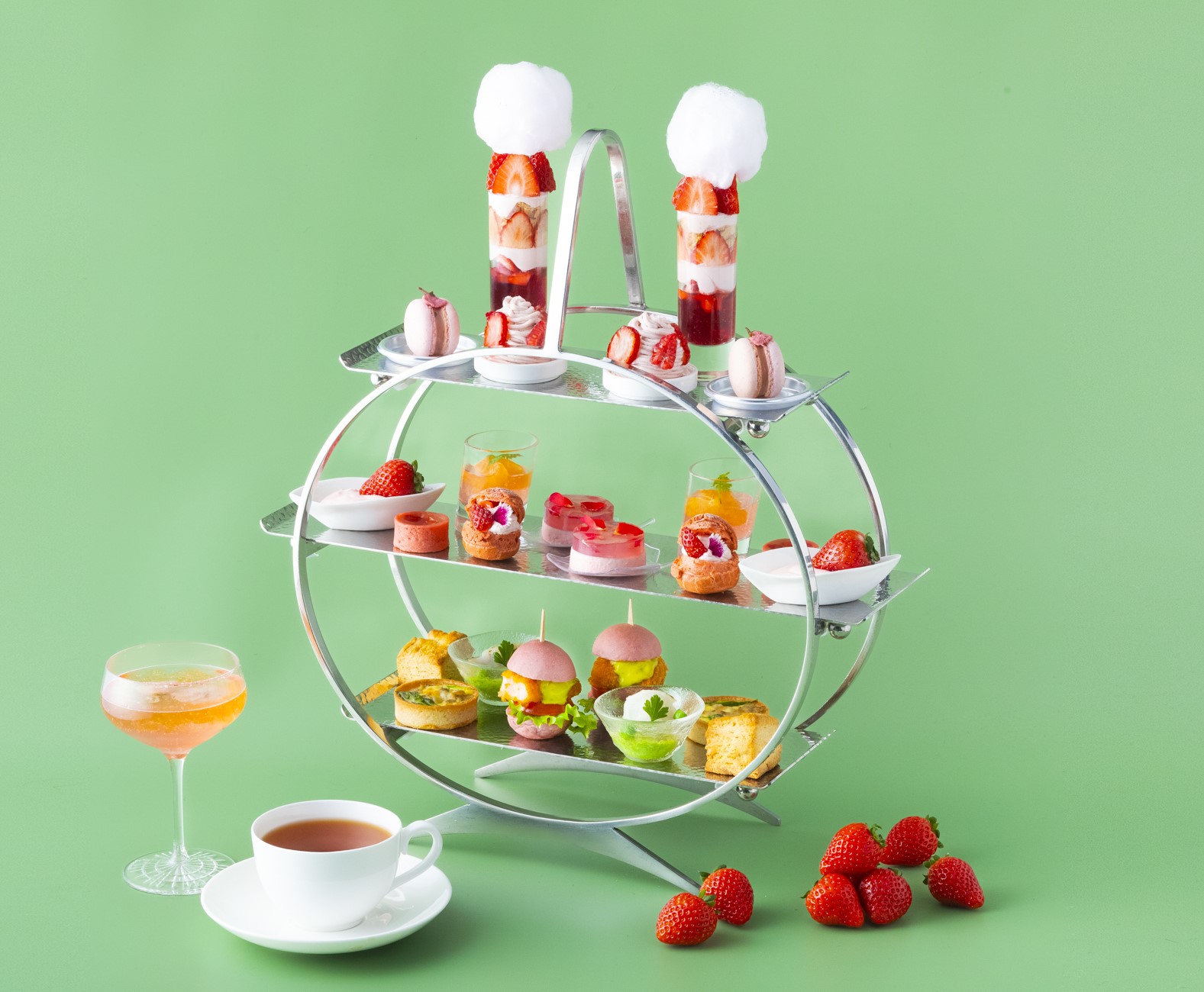 ピンクストロベリー・ アフタヌーンティー【The Union Bar & Lounge ザ・ユニオンバー&ラウンジ】