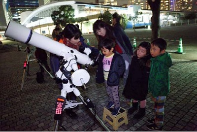 【事前申込】パシフィコ横浜×はまぎん こども宇宙科学館 共同企画「みなとみらいで星空観察〜夜の夜空を彩る「すばる」や「オリオン大星雲」をみてみよう～」