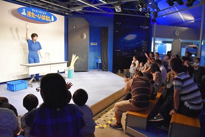 サイエンス・ショウ「とべ☆ロケット!!」「冷た~いはなし」