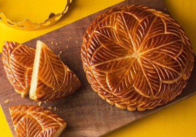 新年を祝うフランスの伝統的なお菓子「ガレット・デ・ロワ」
