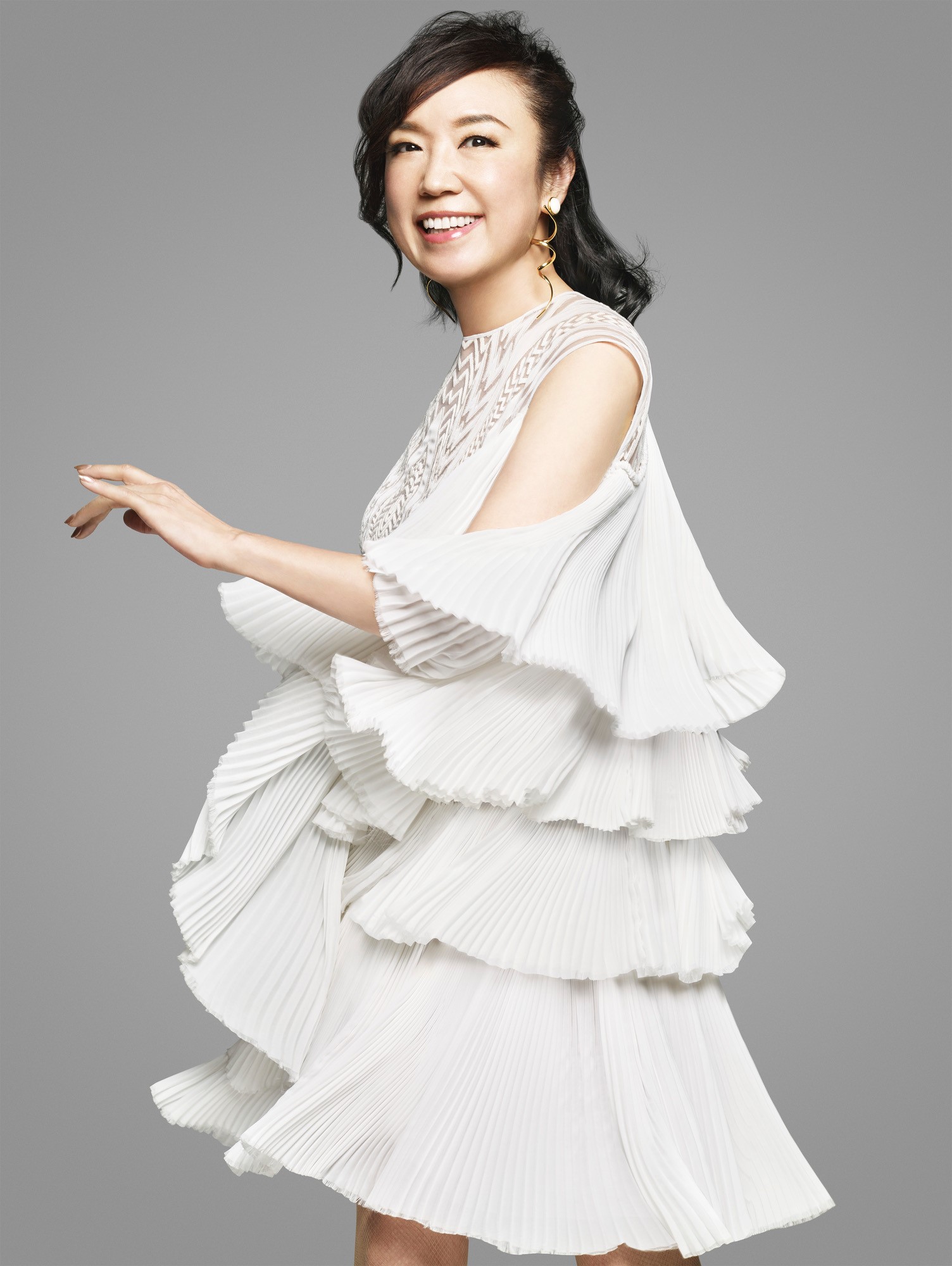 横浜アリーナ30周年記念「Ghana Presents 松任谷由実 Time machine tour Traveling through 45 years」