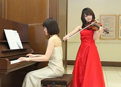 6月の「フライデー・ミニコンサート」