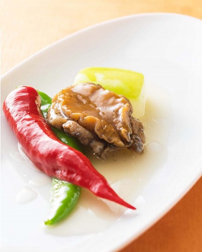 鮑やフカヒレなど豪華食材を用いた特別ディナー「夏の大感謝祭」